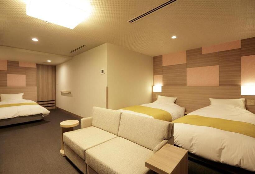 デラックストリプルルーム, Tsukino Yado Sara