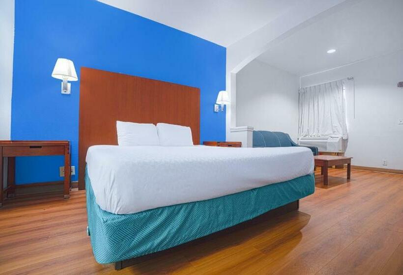 اتاق لوکس با تخت بزرگ, Island Inn