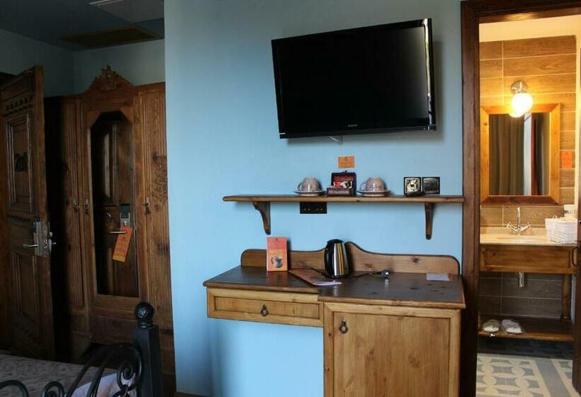 Номер Стандарт Трехместный, Kemerli Konak Boutique