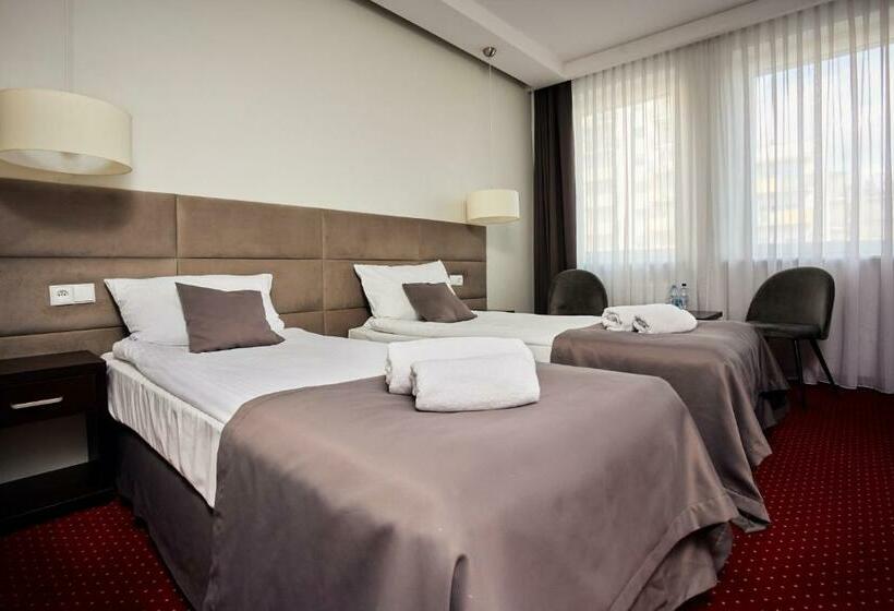 اتاق استاندارد, Maraton