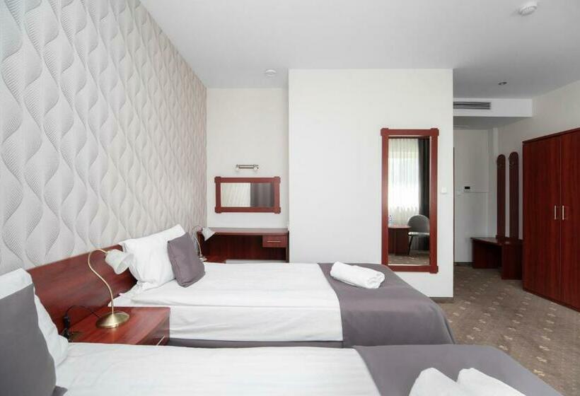 اتاق استاندارد, Maraton