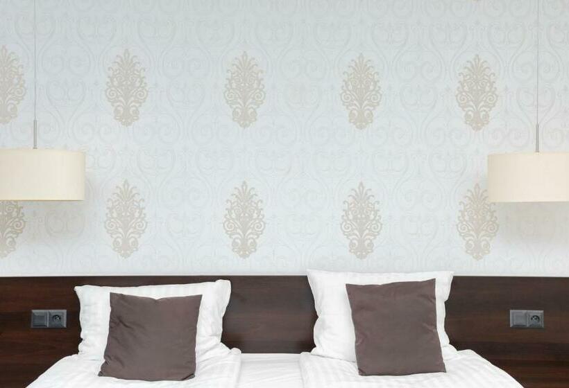 اتاق استاندارد, Maraton