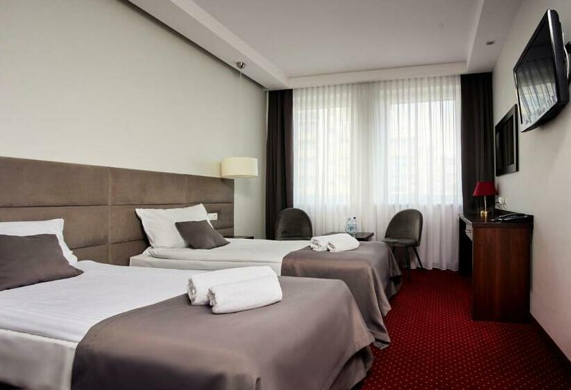 اتاق استاندارد, Maraton