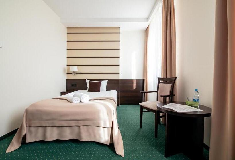 اتاق استاندارد یک نفره, Maraton