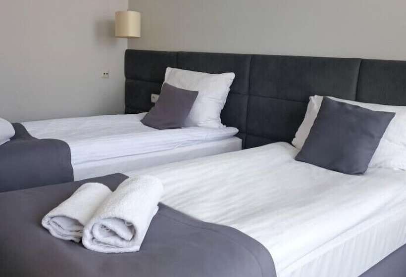 اتاق استاندارد, Maraton