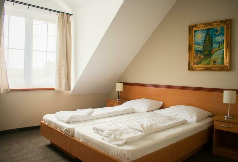 Трехместный Номер Классика, P4w Hotel Residence Szombathely