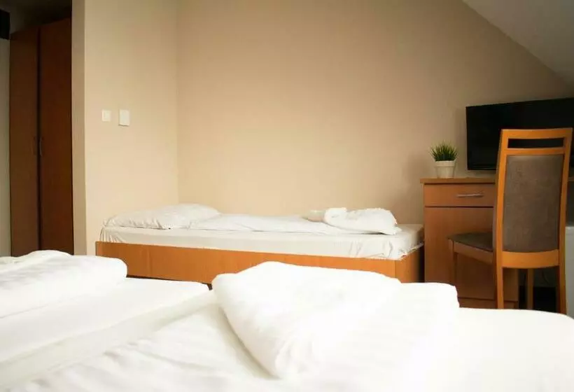 トリプルクラシックルーム, P4w Hotel Residence Szombathely
