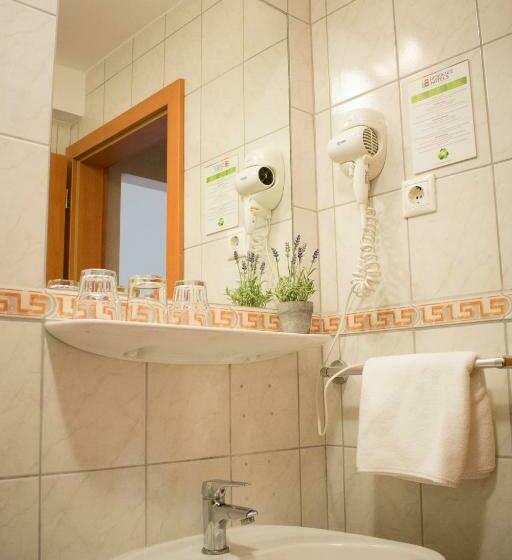 트리플 클래식 룸, P4w Hotel Residence Szombathely