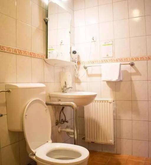身障者適用スタンダードルーム, P4w Hotel Residence Szombathely