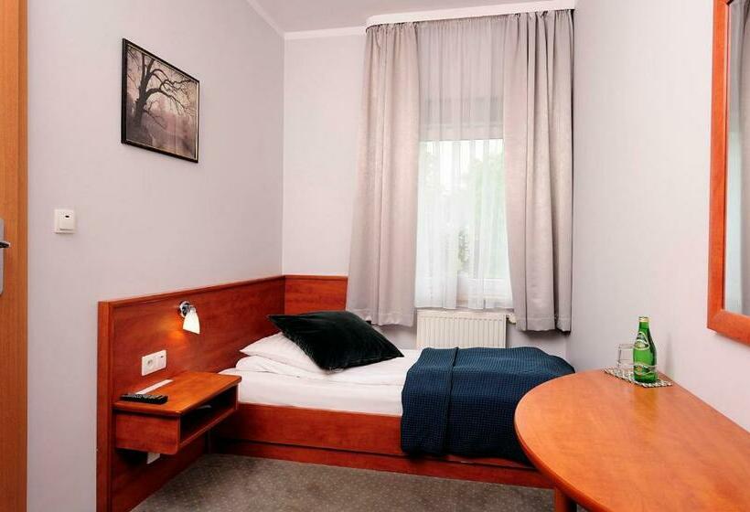 标准单人间, Preemier