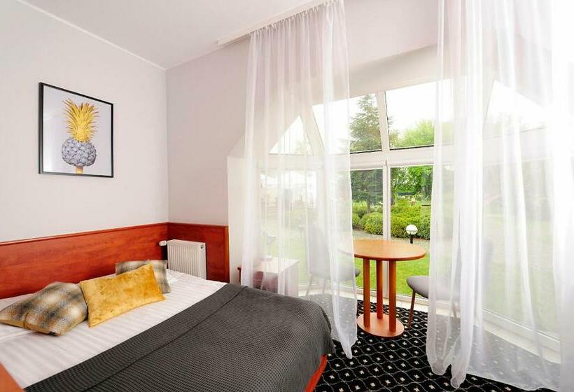 חדר סטנדרט, Preemier