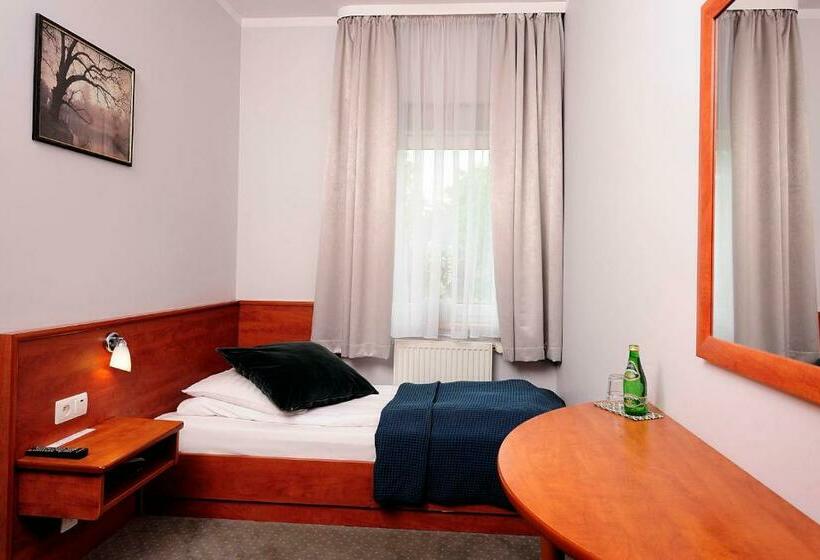 标准单人间, Preemier