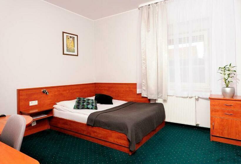 חדר סטנדרט, Preemier