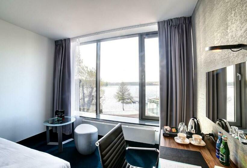 اتاق استاندارد با چشمانداز دریاچه, Przystań Hotel&restaurants