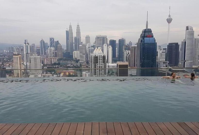 اتاق استاندارد با سرویس بهداشتی مشترک, Best Kl City View At Regalia Residence