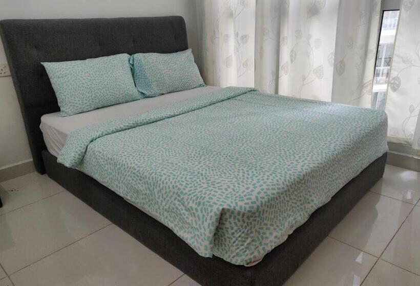 اتاق استاندارد با سرویس بهداشتی مشترک, Best Kl City View At Regalia Residence