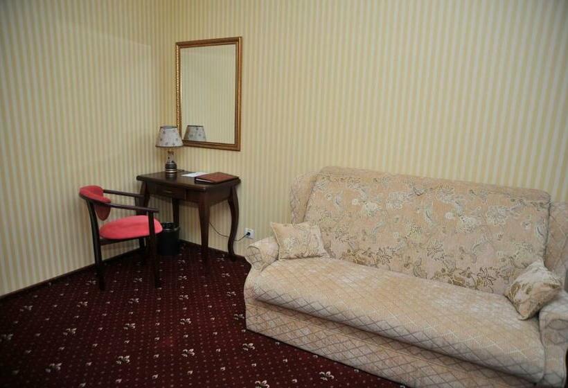 سوییت جونیور, Slava