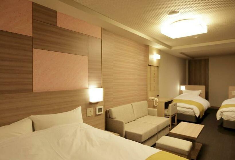 スタンダードトリプルルーム, Tsukino Yado Sara