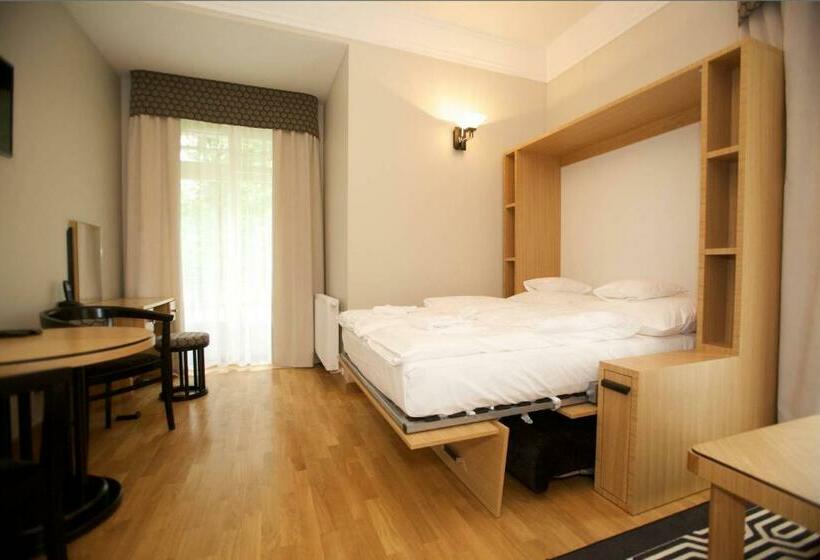 스위트, Villa Alina Medical Spa