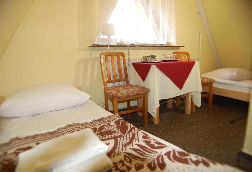 スタンダード４人部屋, Zajazd Ustronie