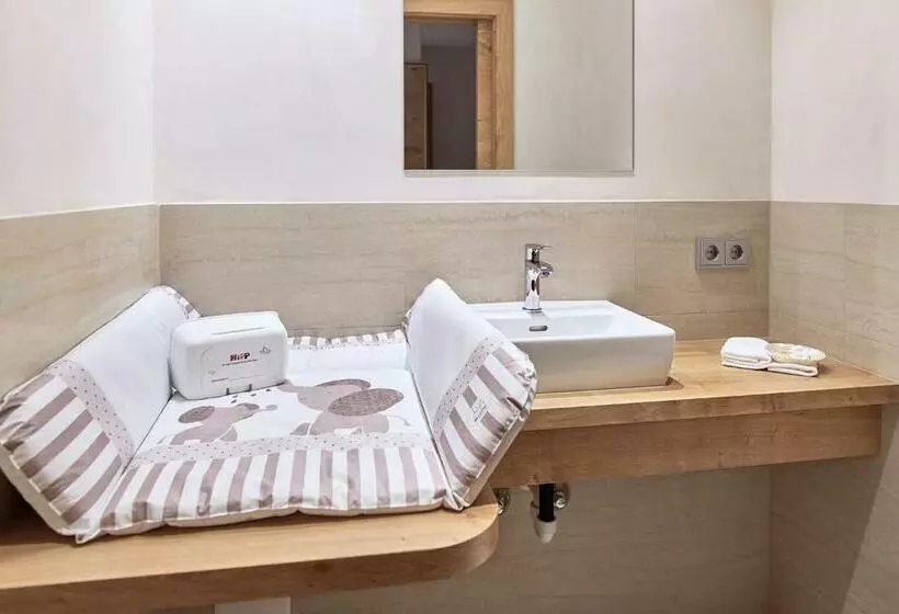 آپارتمان خانوادگی, Familienresort Buchau
