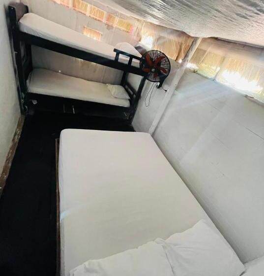 家庭间, Mandala Beach Club