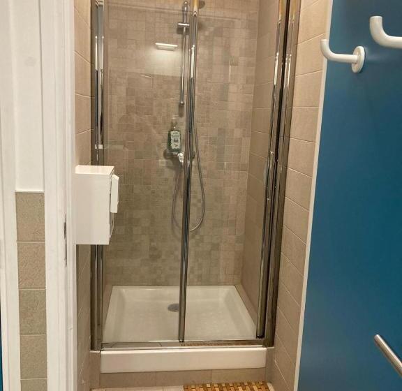 מיטה בחדר משותף, Refuge Du Lac Du Lou