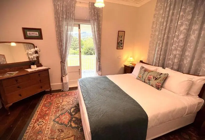 Standard-huone Puutarhanäkymä, Riverhead Villa