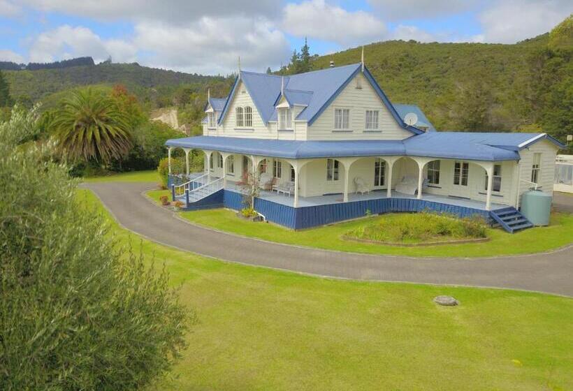 דירת שני חדרים, Riverhead Villa