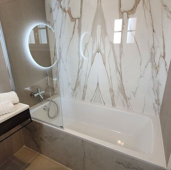 اتاق لوکس, Aqueduct Boutique B&b