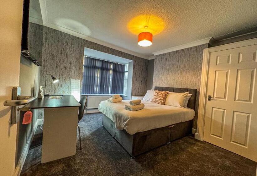 غرفة قياسية سرير كينج, Billy S Place