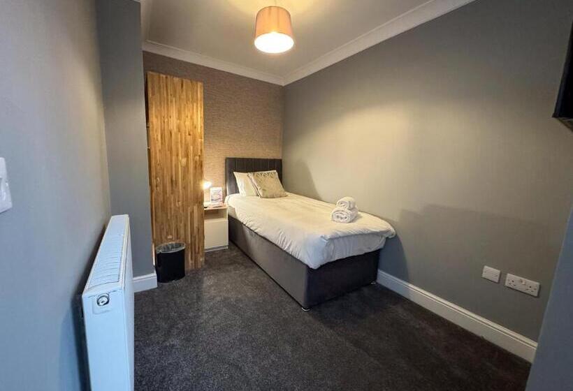 غرفة إقتصادية فردية, Billy S Place