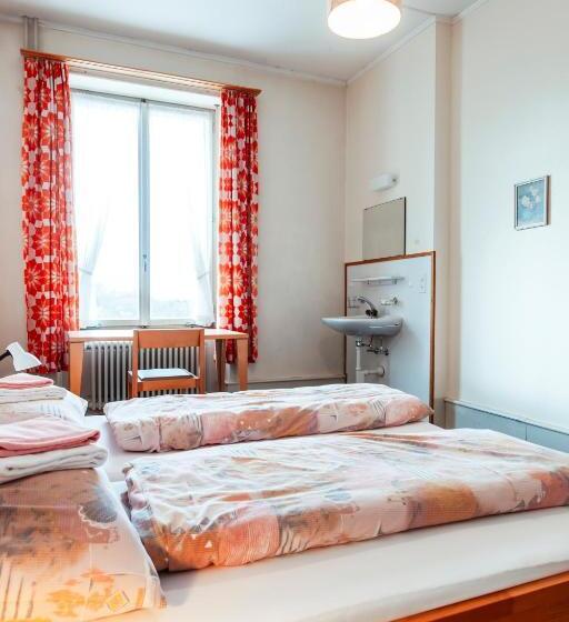 带共用浴室的标准房间, Chrischona Berg