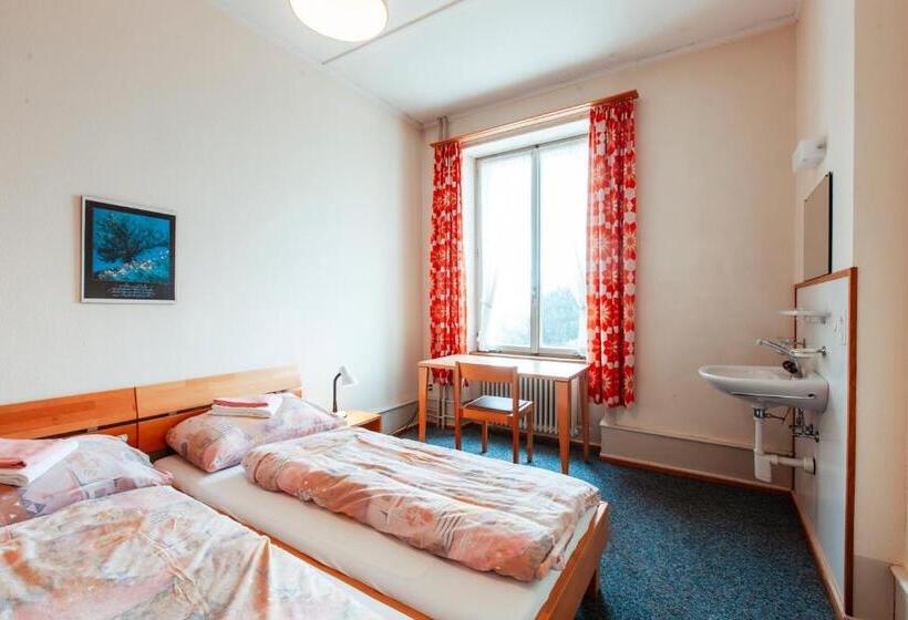 带共用浴室的标准房间, Chrischona Berg