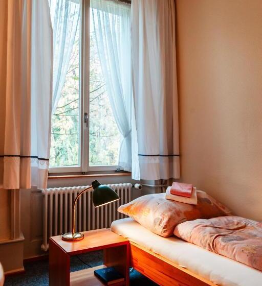 带共用浴室的标准房间, Chrischona Berg