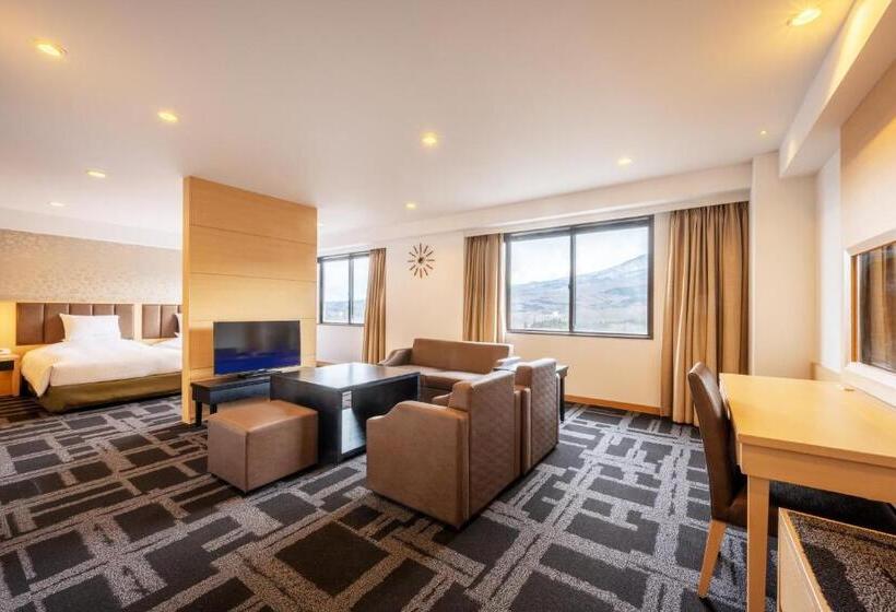 جناح جونيور برستيج, Mercure Miyagi Zao Resort & Spa