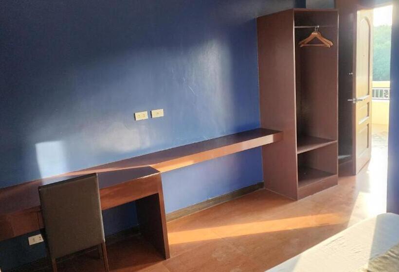 اتاق استاندارد با چشم‌انداز دریا, Palacio Puerto Princesa