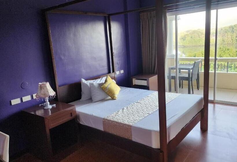 اتاق لوکس با چشم‌انداز دریا, Palacio Puerto Princesa