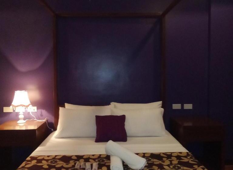 اتاق لوکس با چشم‌انداز دریا, Palacio Puerto Princesa