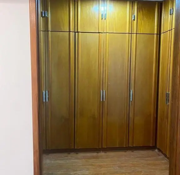 Presidenttisviitti, Serra Plaza Premium