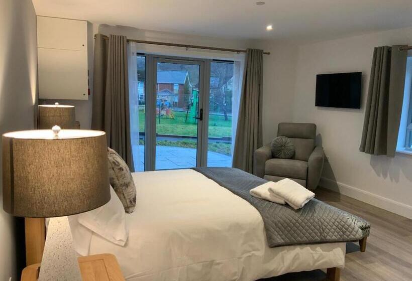 キングサイズベッドのスタンダードルーム, Sleeping Giant