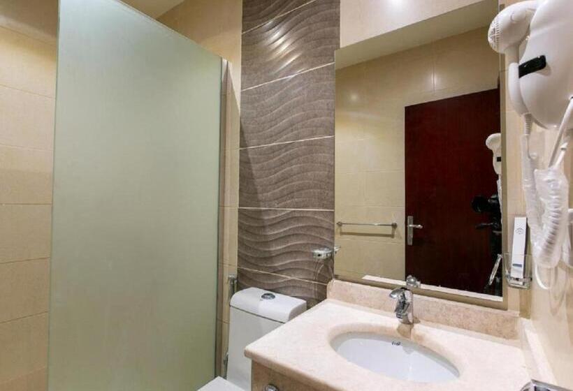 اتاق استاندارد با تخت بزرگ, The S