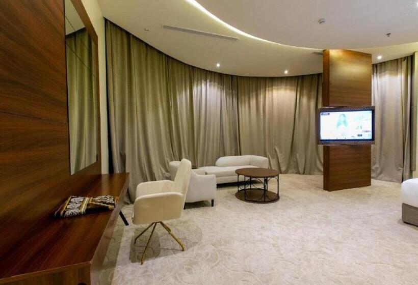 استودیوی استاندارد, The S