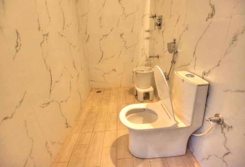 غرفة قياسية مزوَّدة بشُرفة, Jungle Bride Resort Sakleshpur