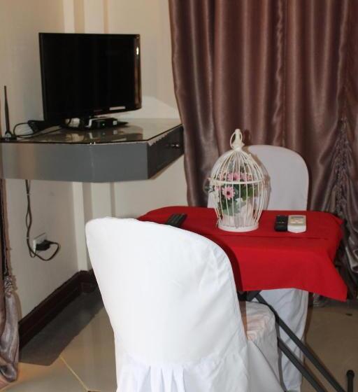 اتاق لوکس با بالکن و چشمانداز دریا, Lorelei Beach Resort