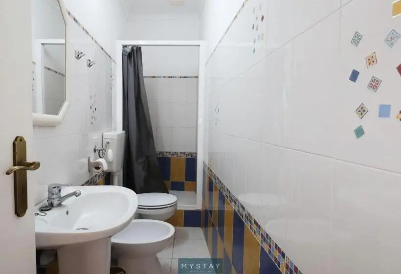 バス共有のスタンダードルーム, Mystay Casa De Parentes