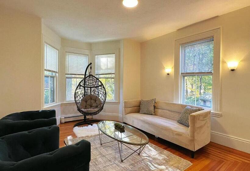 Апартаменты 2 Спальни, 2b1bentire Place Modern Comfort With Old Charm