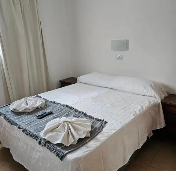 スタンダード４人部屋, Ribera Sur Hotel   Los Algarrobos   Tanti