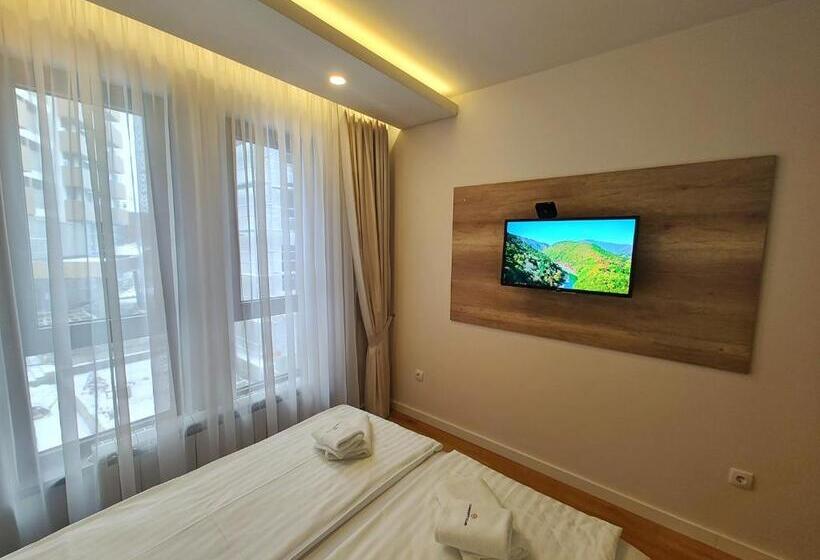 آپارتمان 1 خوابه, Velika Recepcija Cc Mtv