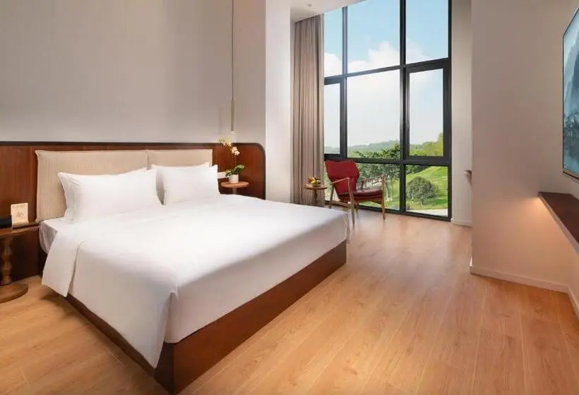 キングサイズベッドのスーペリアルーム, Wuyu Hotel, Smart Park & Happy Valley Jinshansi Metro